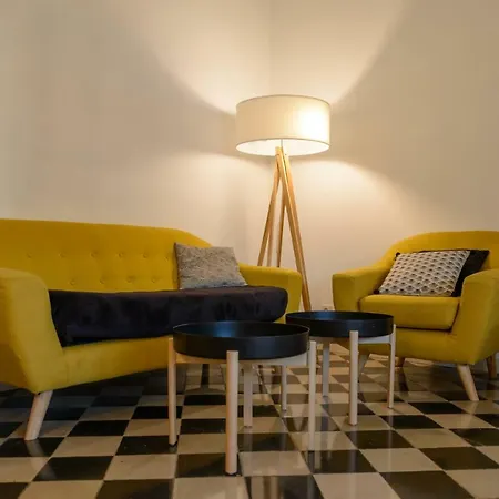 Apg Carrer Nou 10 Apartment