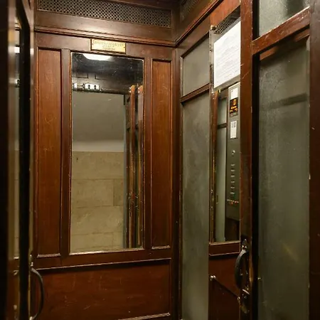 Apg Carrer Nou 10 Apartment *